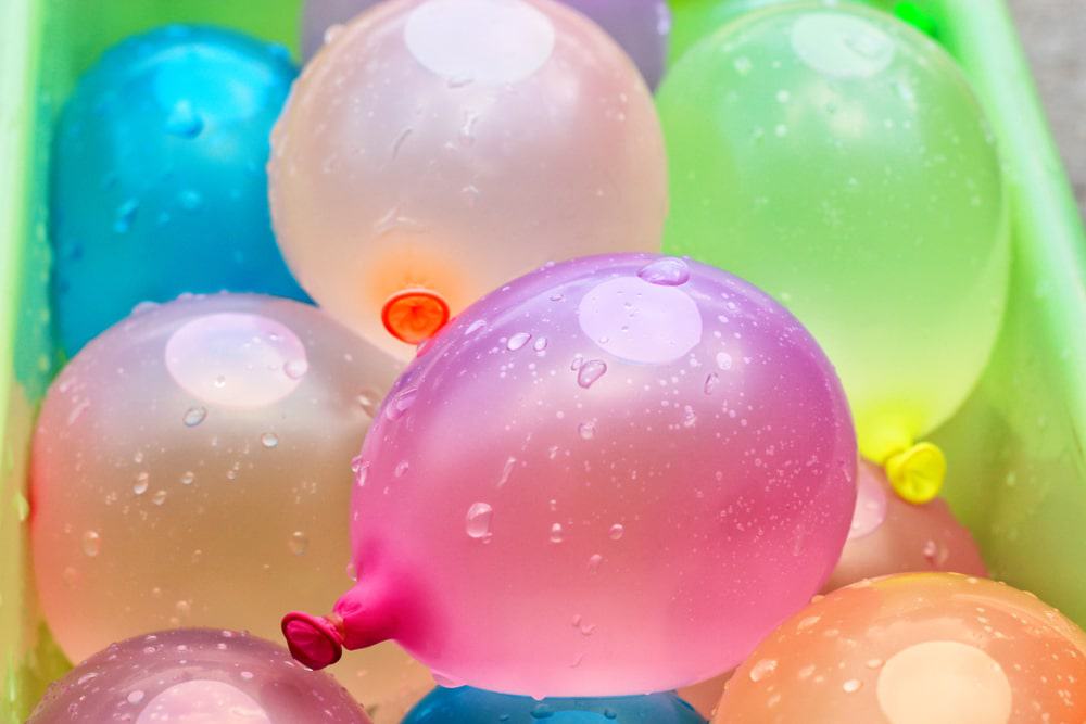 Adviseur Aan boord blad Waterballonnen Spelletjes En Activiteiten Of Gevecht Voor Kinderen En  Volwassenen- Mamaliefde.nl