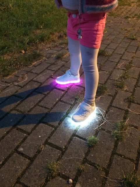wazig revolutie ambulance Raffie's schoenen met led verlichting voor kinderen - Mamaliefde.nl