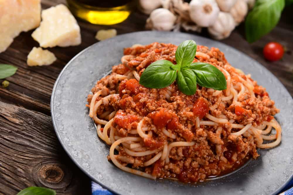 mentaal boog meesterwerk Verse spaghetti bolognese met groente; Italiaans pasta recept -  Mamaliefde.nl
