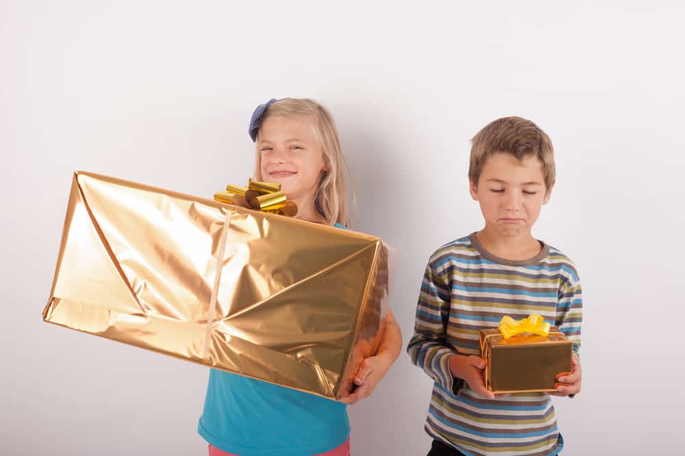 Cadeautjes Spelletjes Opdrachten Voor En Kerst Met Kinderen En Volwassenen- Mamaliefde.nl