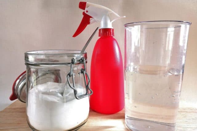 DIY: Zelf shampoo maken met baking soda no poo Mamaliefde.nl