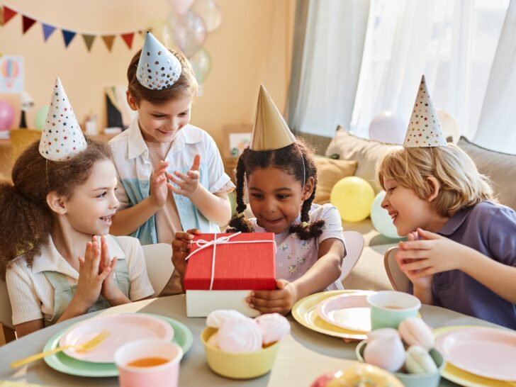 Wat zijn de leukste uitdeelcadeautjes voor kinderfeestjes?