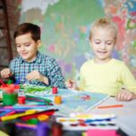 Wereld Kunst dag ; 25 ideeën om te maken met kinderen knutselen - Mamaliefde.nl